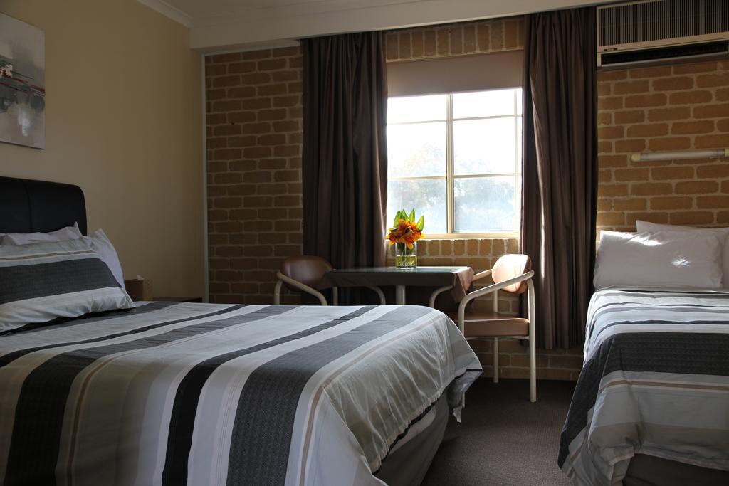 Grand Manor Motor Inn Queanbeyan Exteriér fotografie