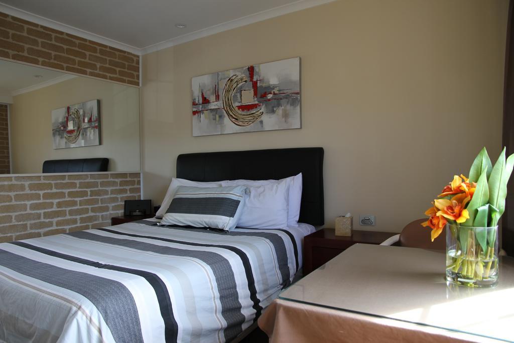 Grand Manor Motor Inn Queanbeyan Exteriér fotografie