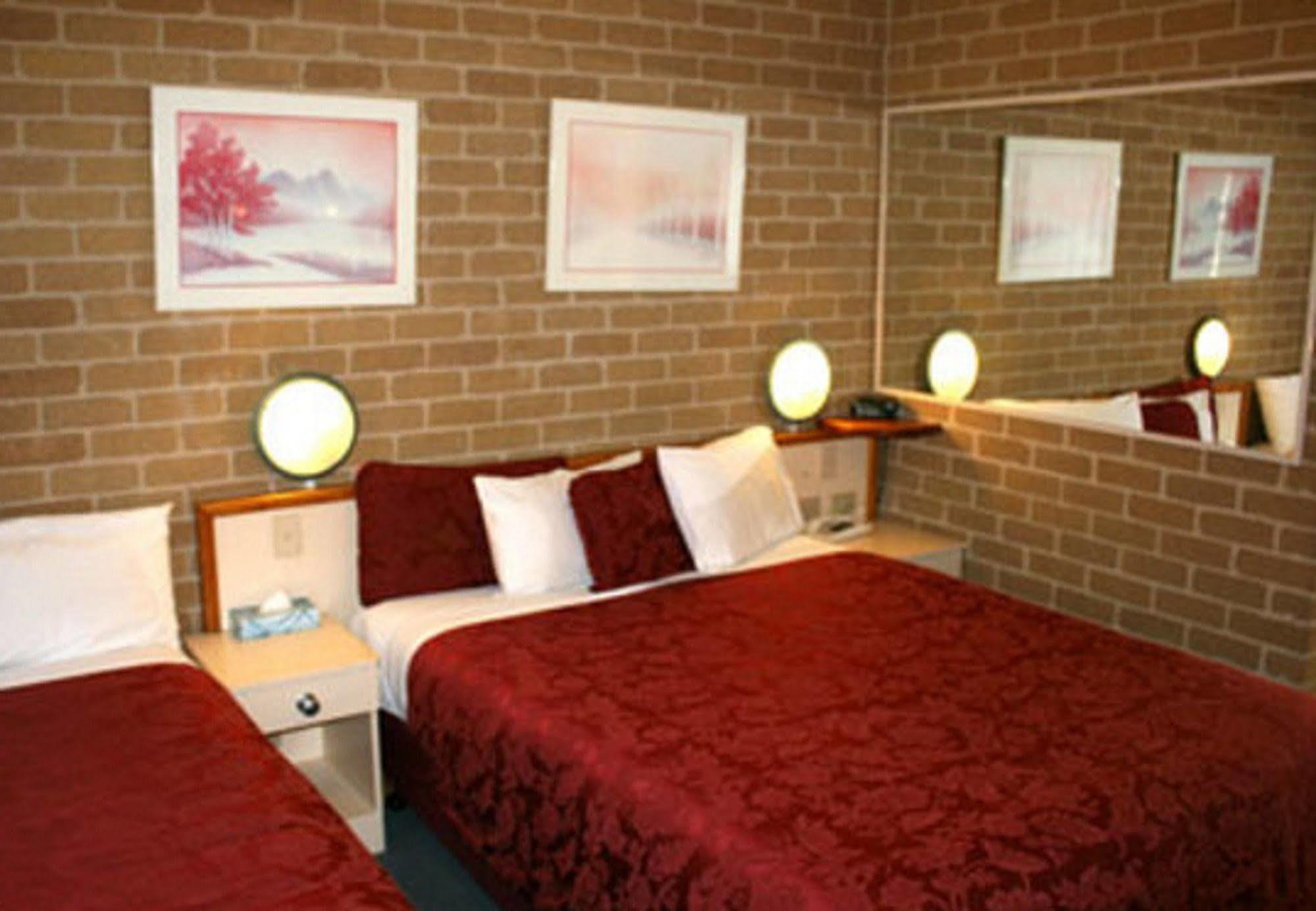 Grand Manor Motor Inn Queanbeyan Exteriér fotografie