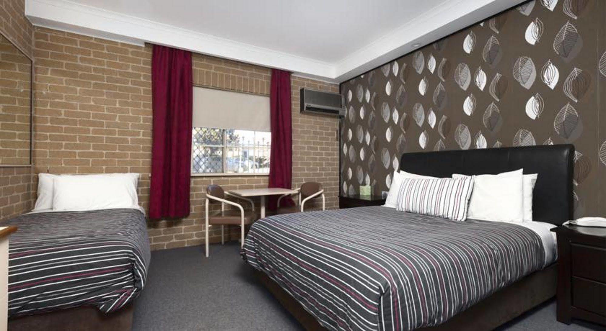 Grand Manor Motor Inn Queanbeyan Exteriér fotografie